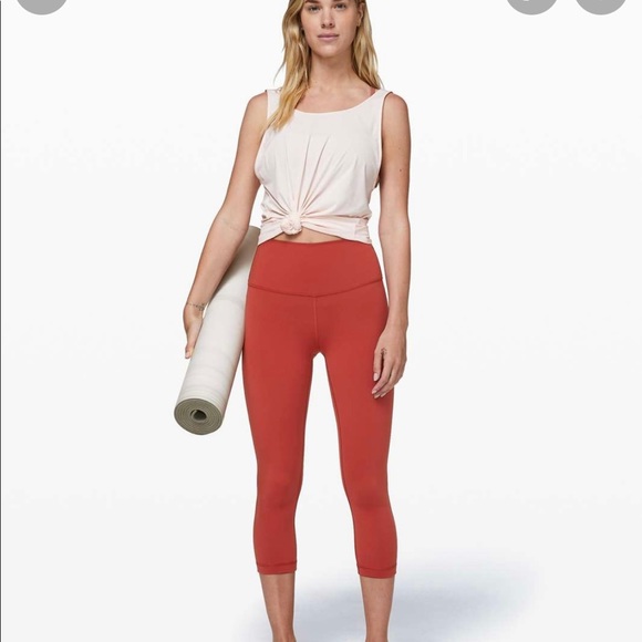 Lululemon Wunder Under cop (high rise) Full-On Luon 21”, size 6 - Picture 1 of 5